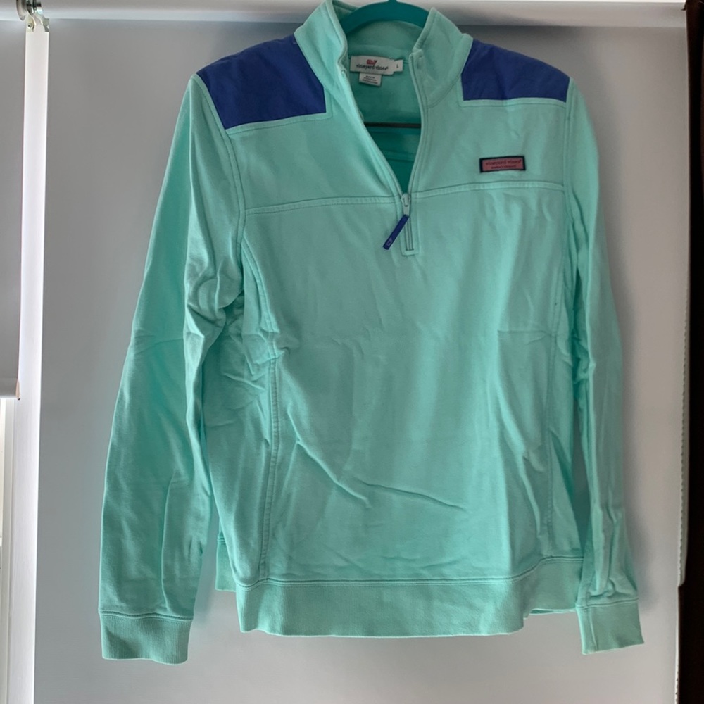 Vineyard Vines pullover - mint/periwinkle with writing on back